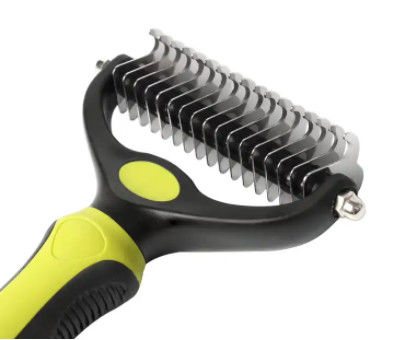 Peigne de nettoyage dégrossi d'épilation d'animal familier de Dematting de massage de brosse de toilettage d'animal familier d'acier inoxydable double